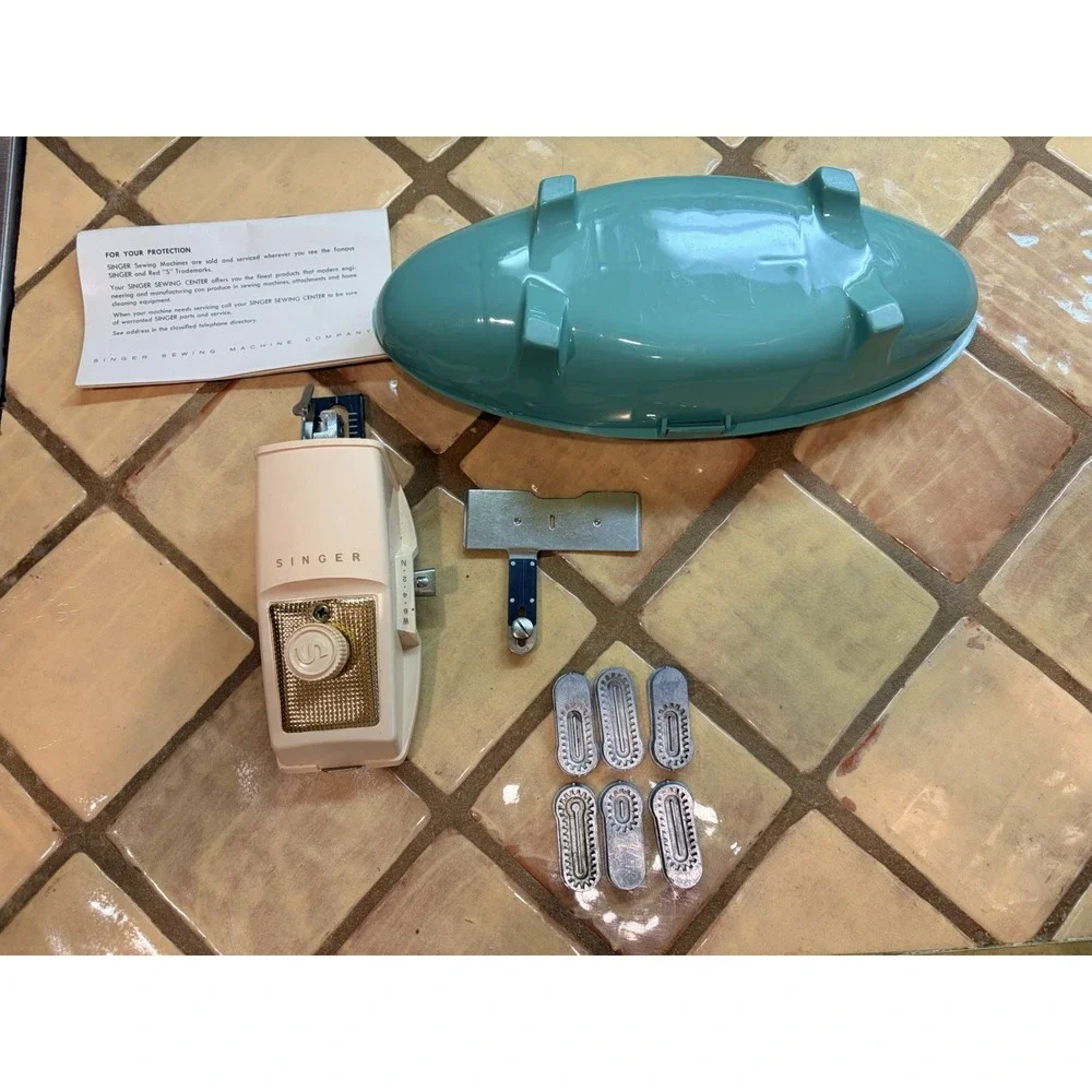 Vintage 60's  Green Case Singer Buttonholer No. 489510 With Templates & Manual
